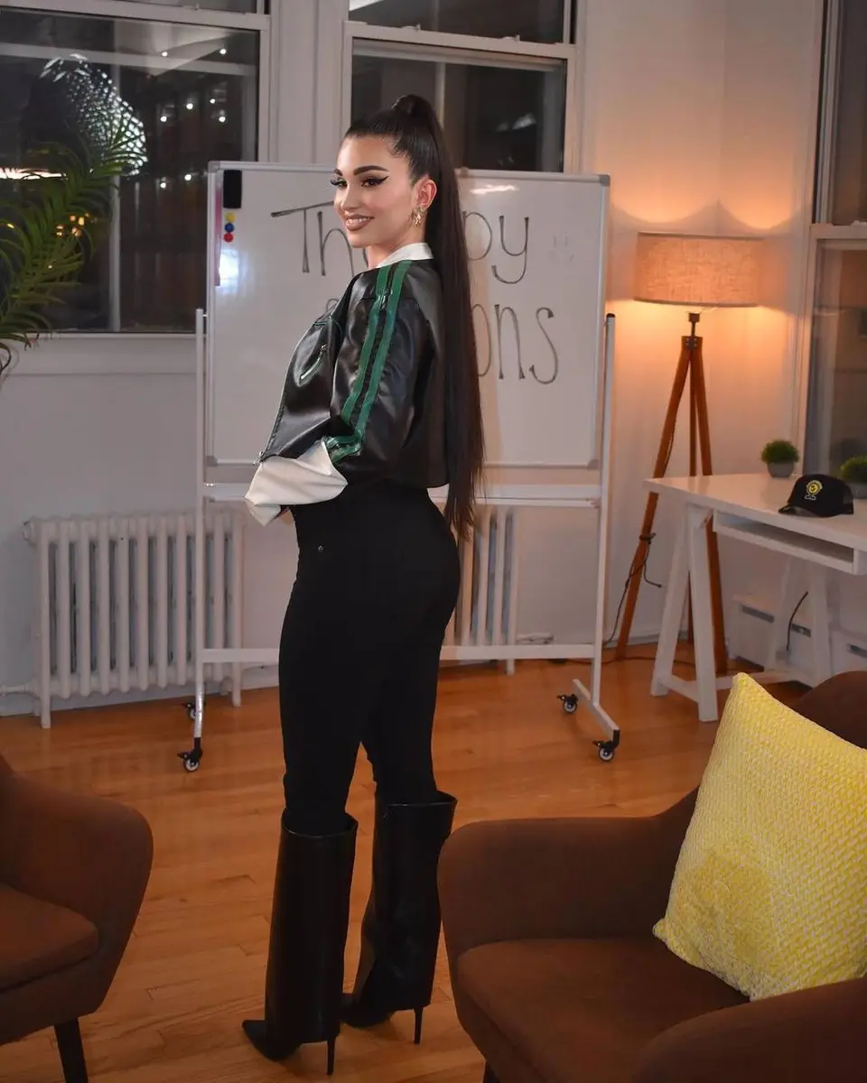 Varvara escort in Bangkok